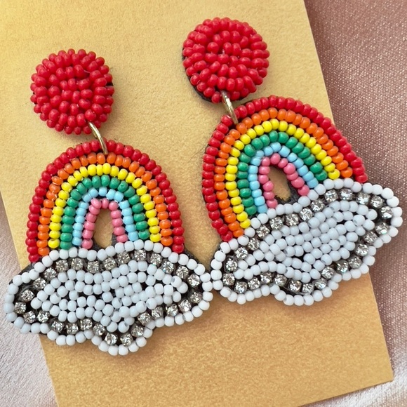 CUTE beaded earrings - Picture 3 of 3